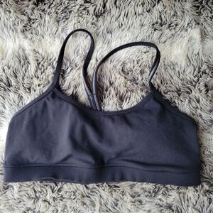 Size 8 lulu bra